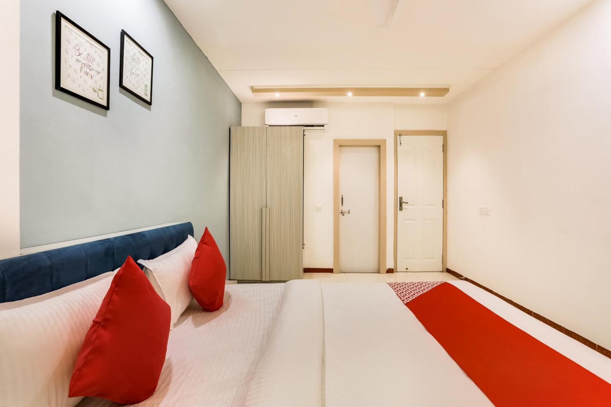 O Omkar Hotel